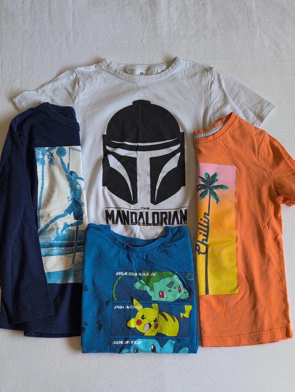 Lot of 4 Boys Graphic T-Shirts Pokémon Mandalorian Star Wars Basketball Small
